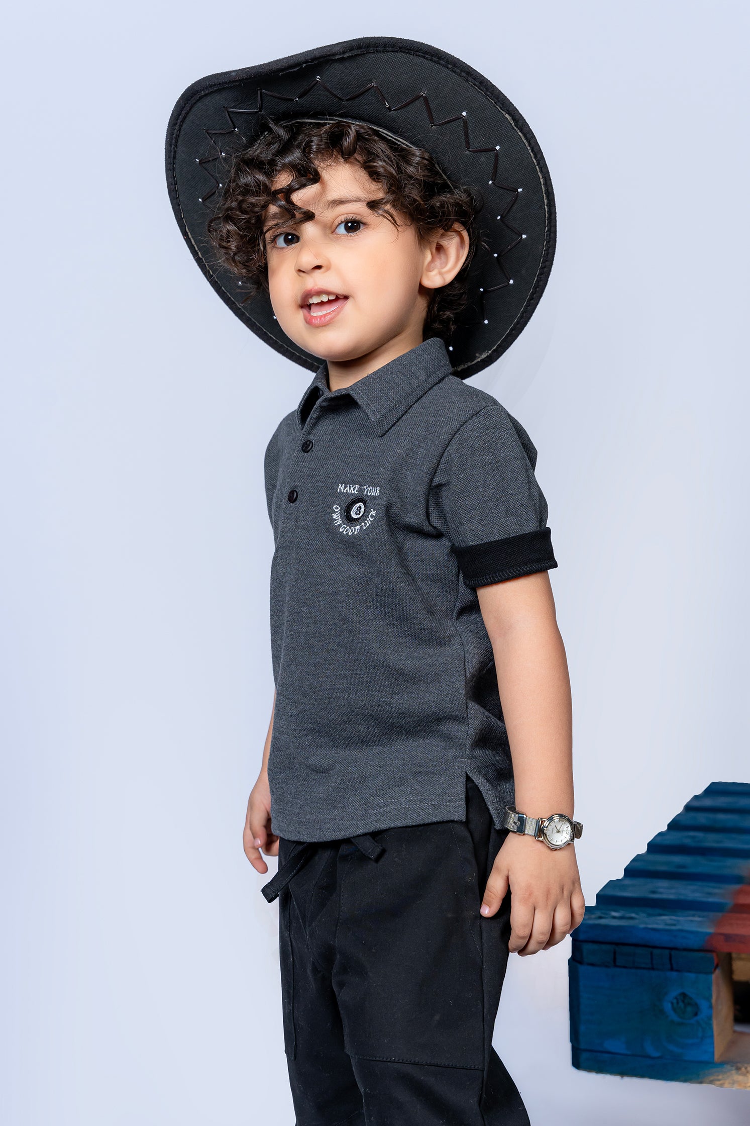 KID'S POLO BLACKISH GRAY FRONT EMBROIDERY