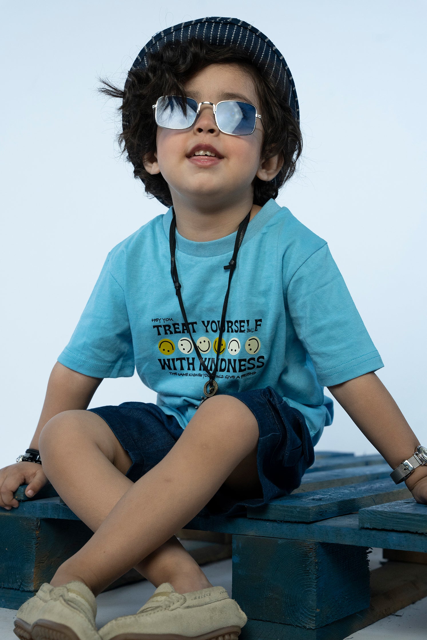 KID'S T-SHIRT CEIL BLUE WITH "TREAT YOURSELF" PRINTING