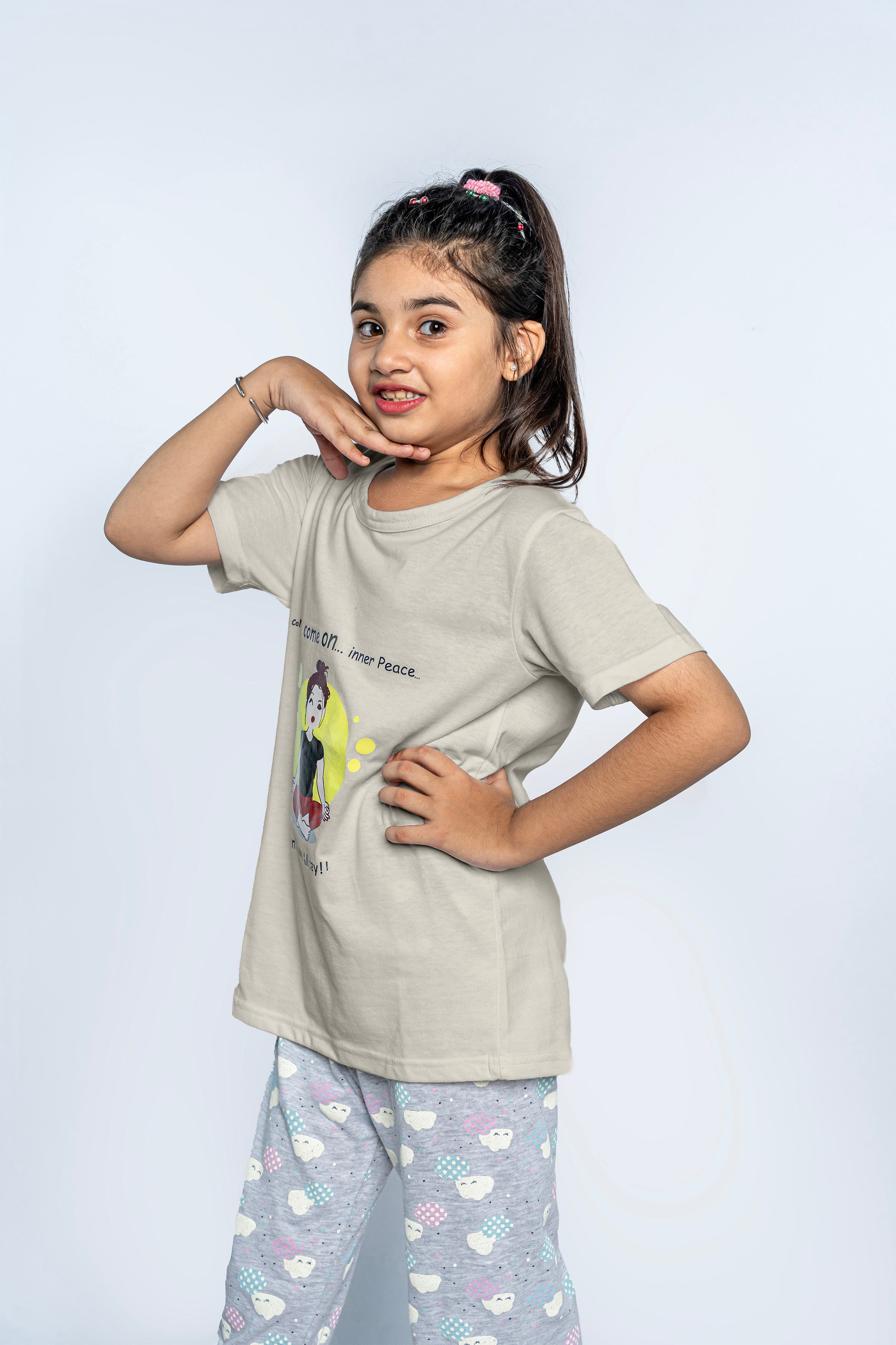 GIRL'S PAJAMA SET | SLEEPWEAR | IVORY AND PRINTED GRAY TROUSER NIGHT SUIT