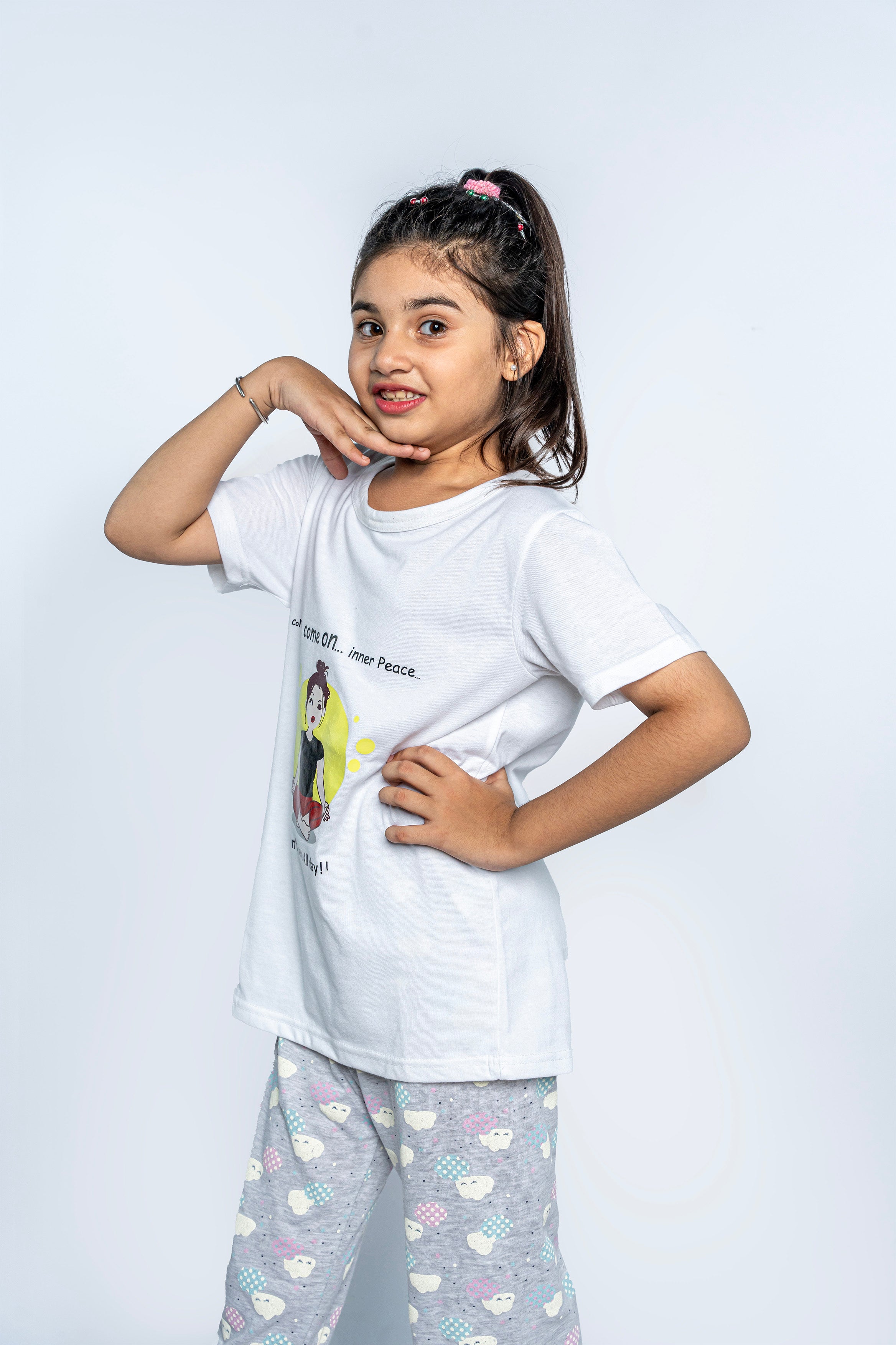 GIRL'S PAJAMA SET | SLEEPWEAR | OFF WHITE AND PRINTED GRAY TROUSER NIGHT SUIT