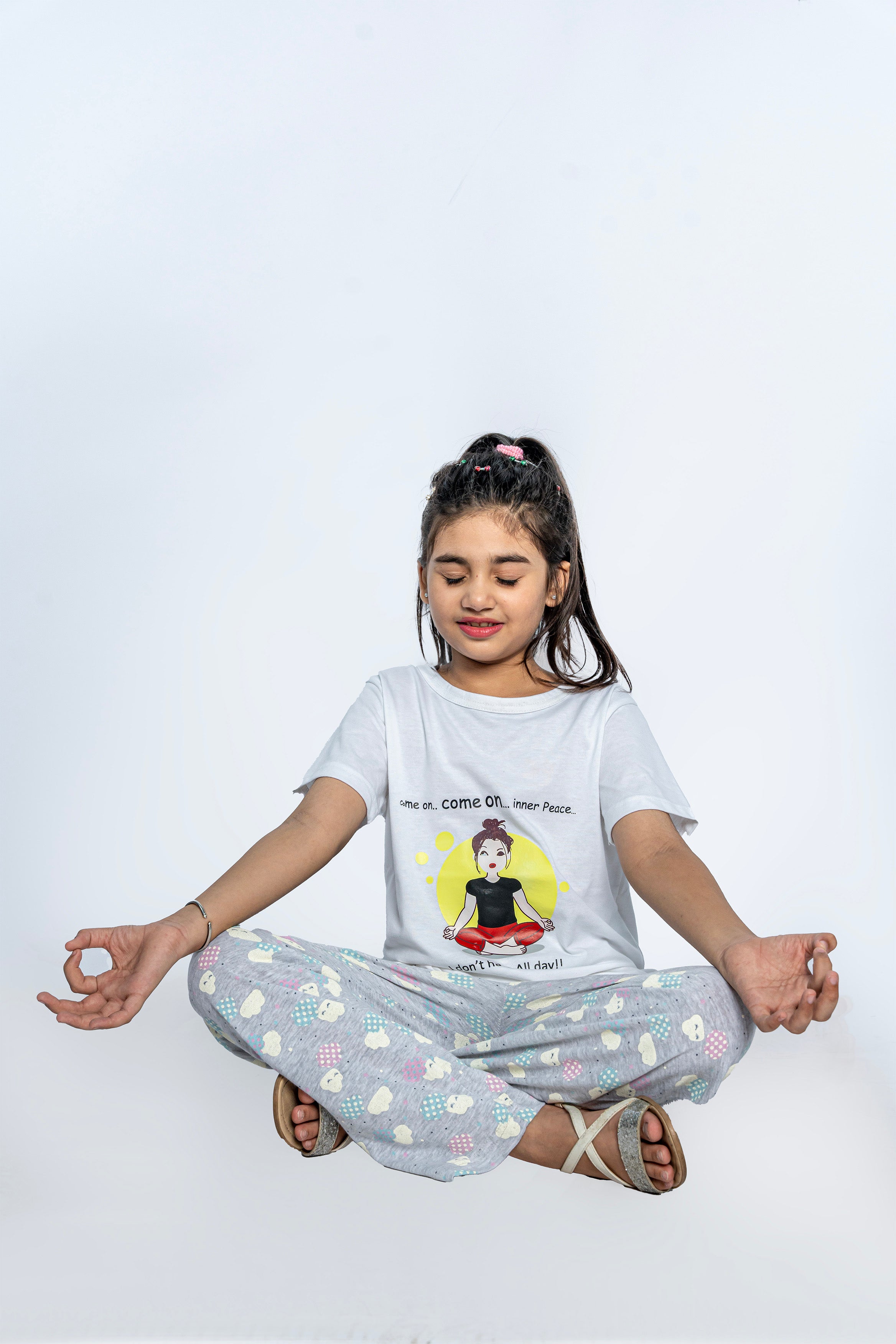 GIRL'S PAJAMA SET | SLEEPWEAR | OFF WHITE AND PRINTED GRAY TROUSER NIGHT SUIT