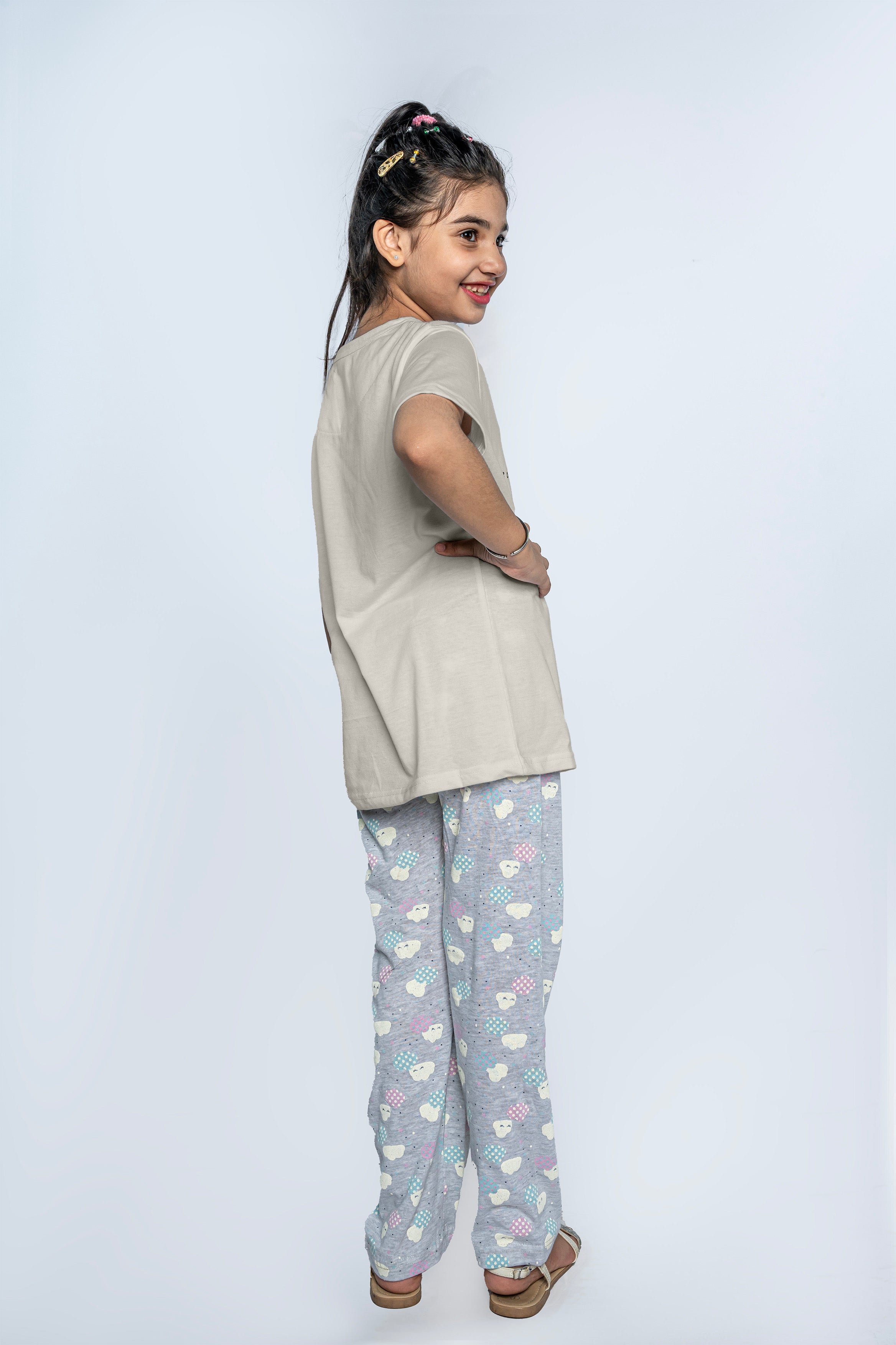 GIRL'S PAJAMA SET | SLEEPWEAR | IVORY AND PRINTED GRAY TROUSER NIGHT SUIT