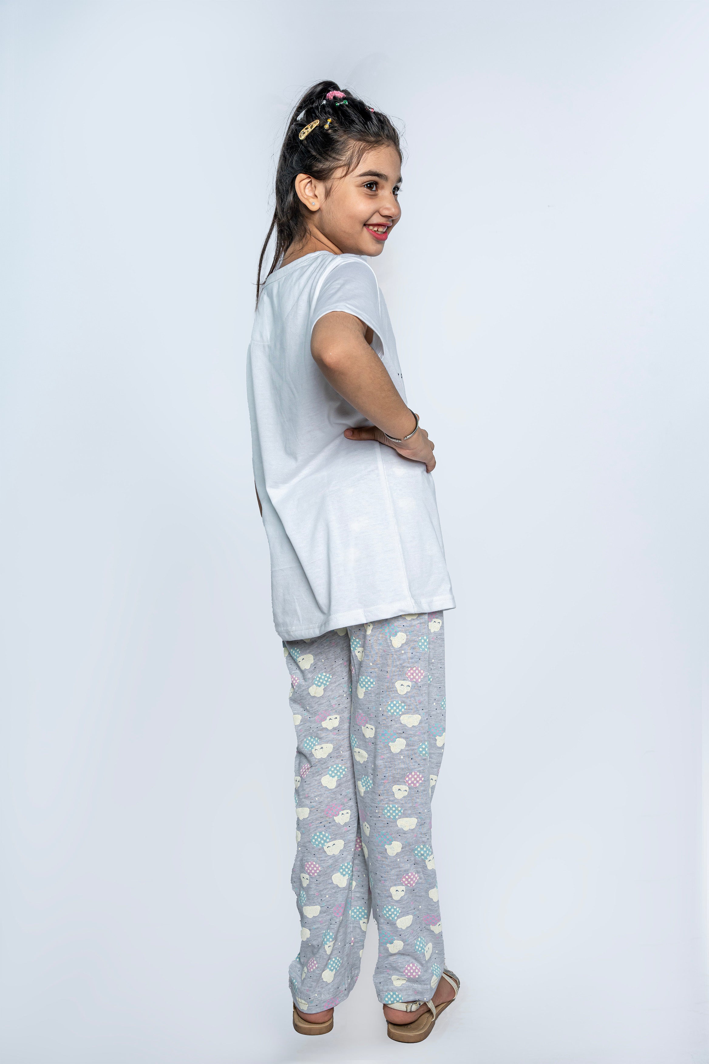 GIRL'S PAJAMA SET | SLEEPWEAR | OFF WHITE AND PRINTED GRAY TROUSER NIGHT SUIT