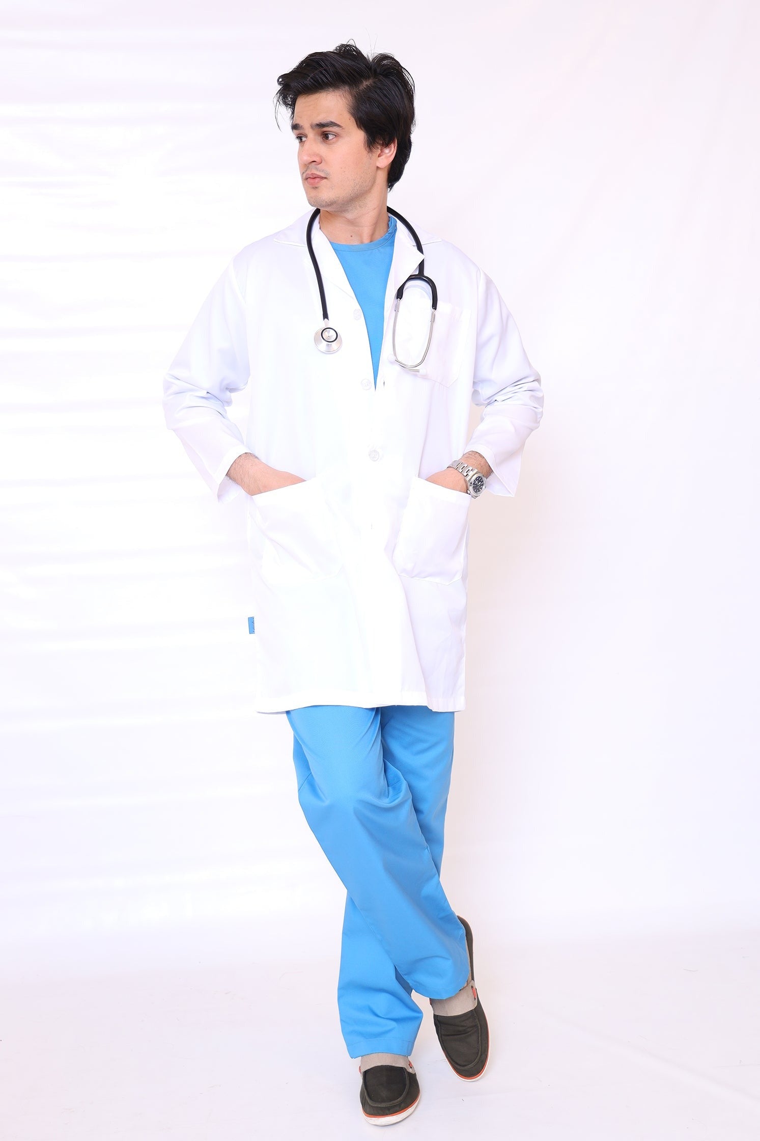 PROFESSIONAL MALE MICHAEL LAB COAT
