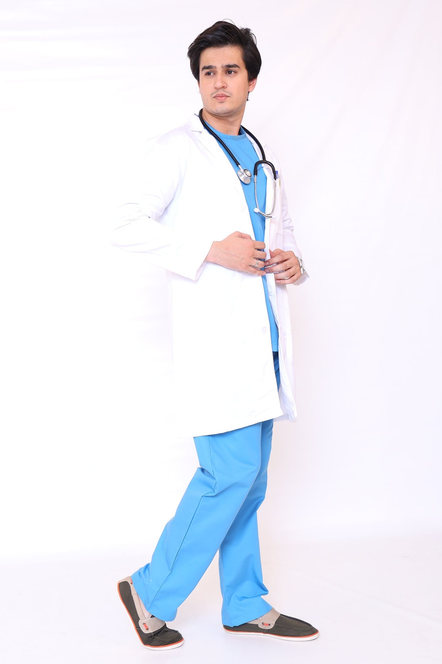 PROFESSIONAL MALE MICHAEL LAB COAT