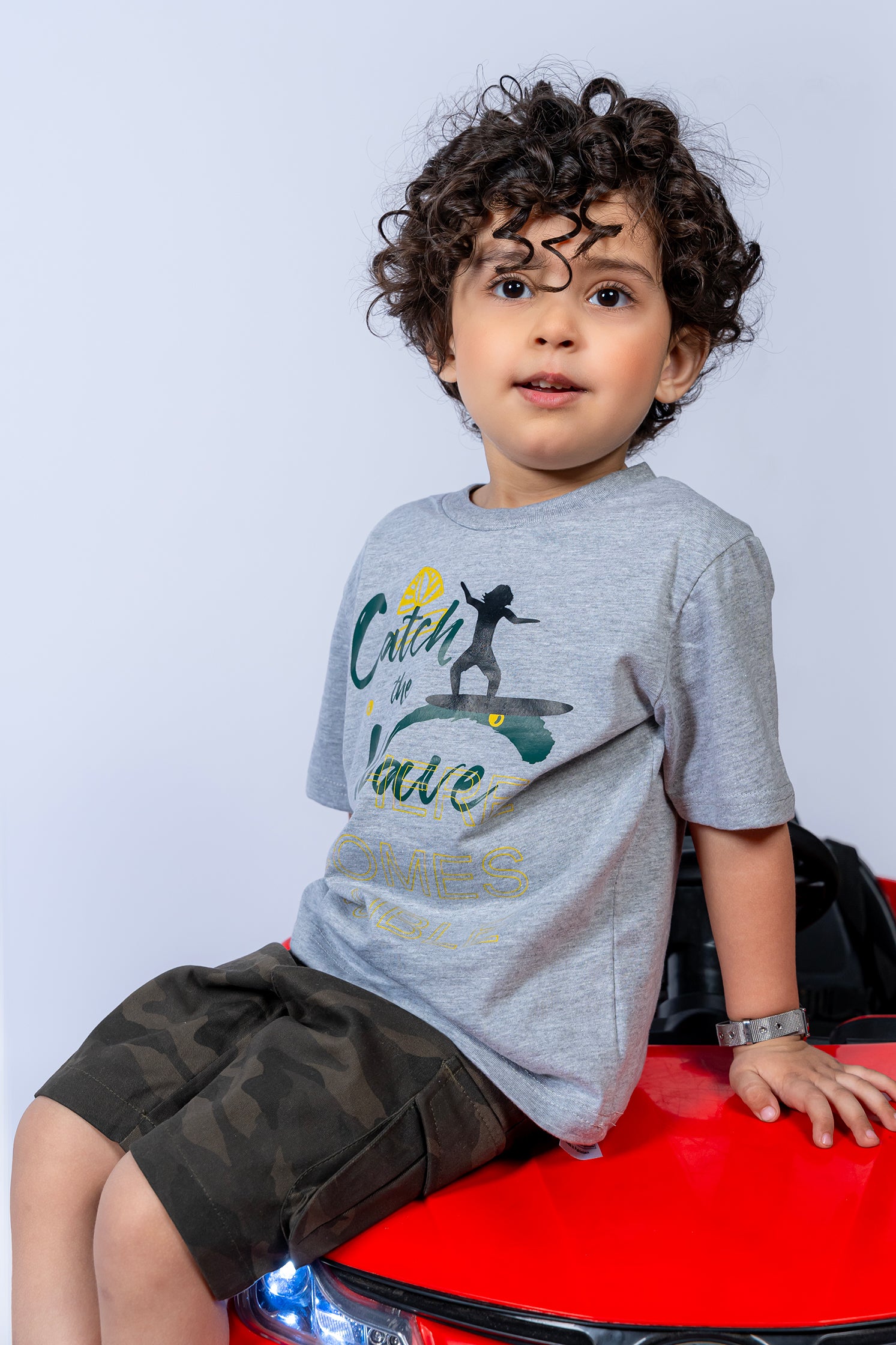 KIDS T SHIRT GRAY WITH "CATCH THE WAVE" PRINTING