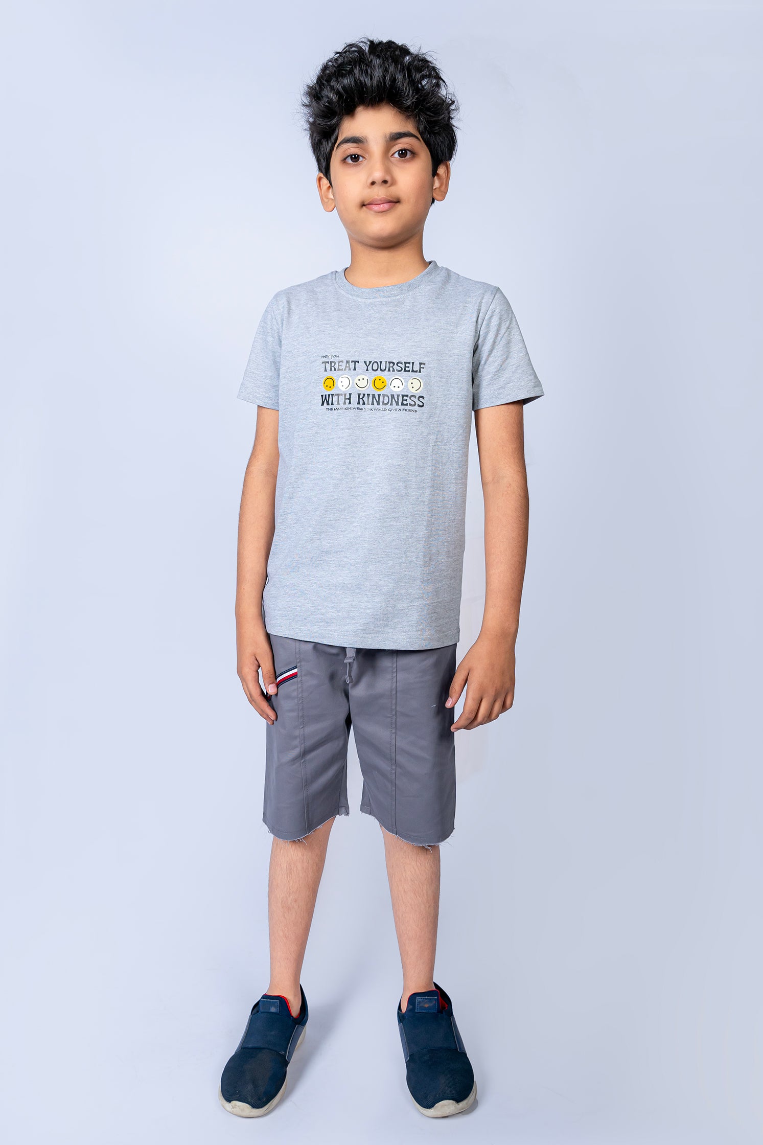 BOYS T-SHIRT GREY WITH "TREAT YOURSELF" PRINTING