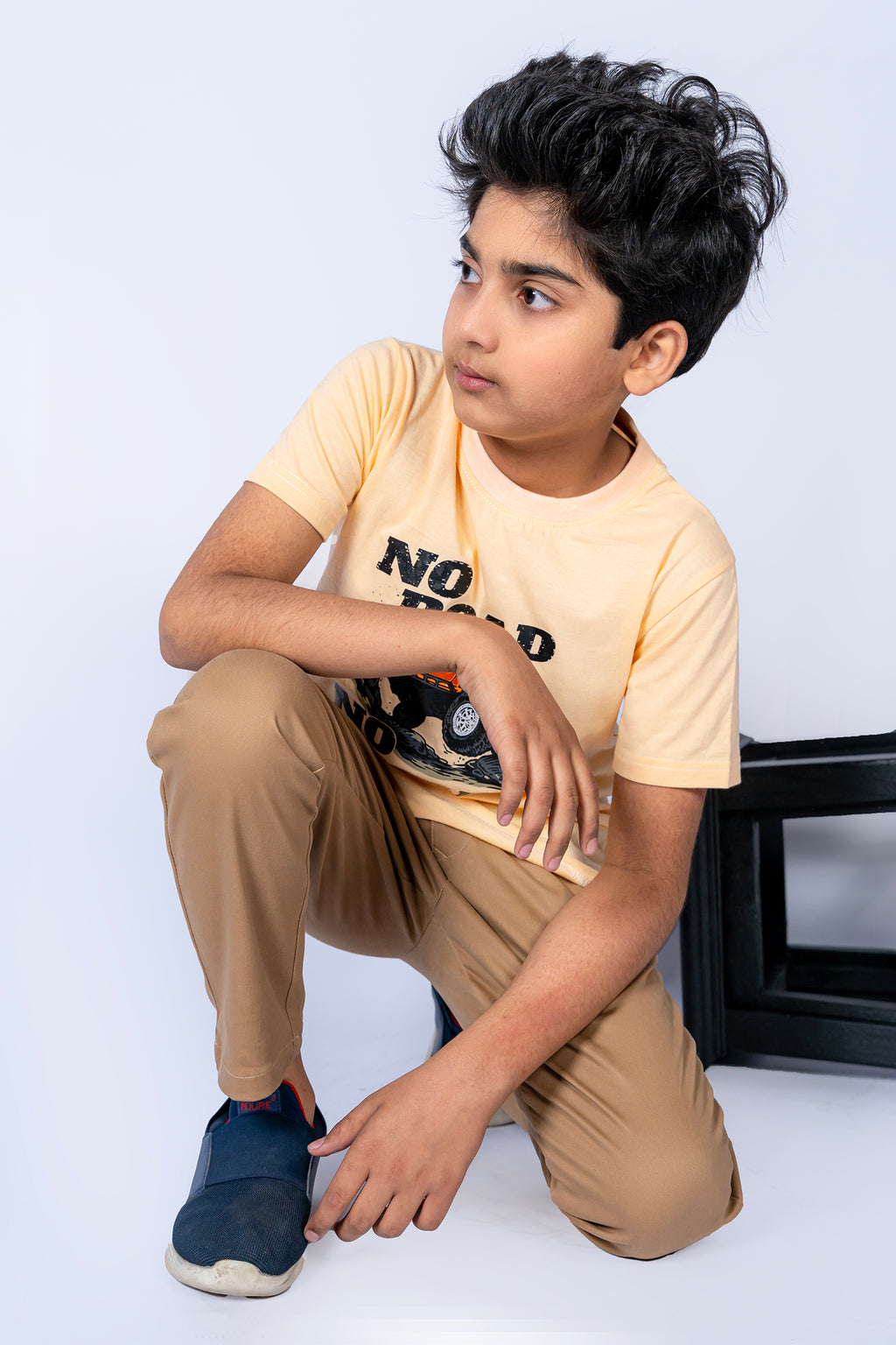 BOY'S T-SHIRT BEIGE WITH "NO ROAD NO CAR" PRINTING