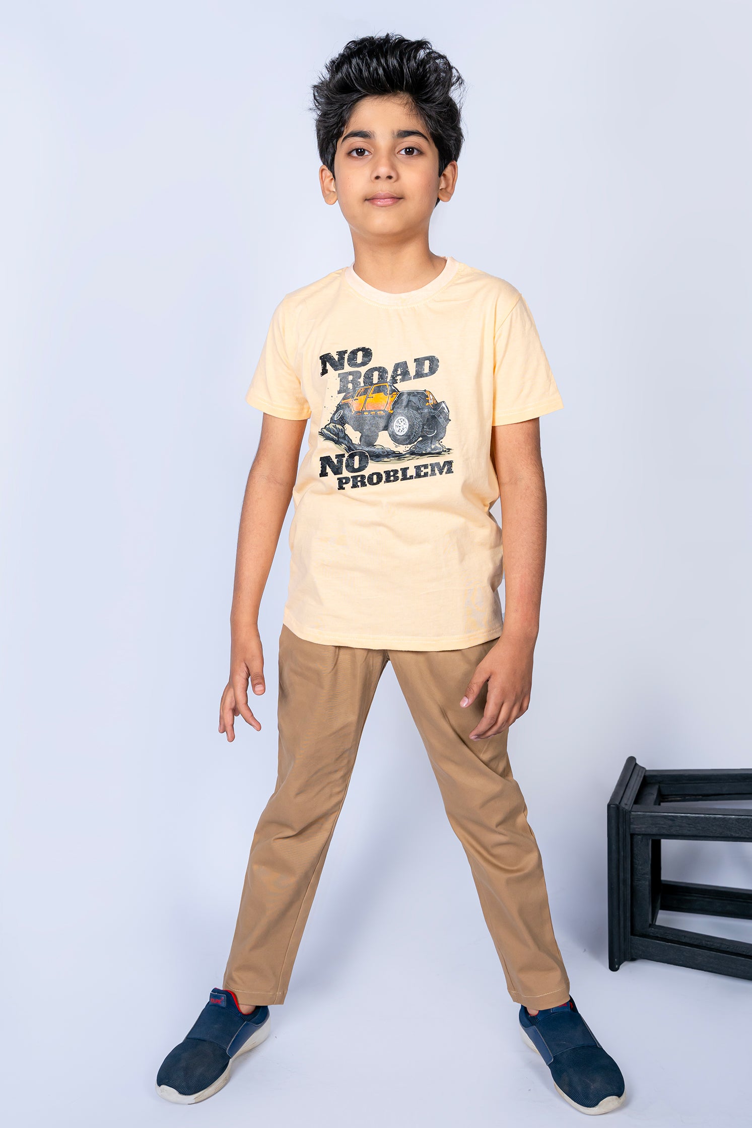 BOY'S T-SHIRT BEIGE WITH "NO ROAD NO CAR" PRINTING