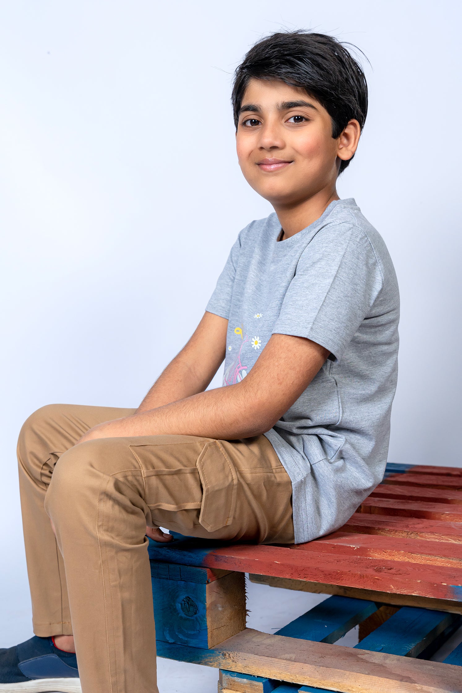BOY'S T-SHIRT LIGHT GRAY WITH "LETS GO SOMETHING FUN" PRINTING
