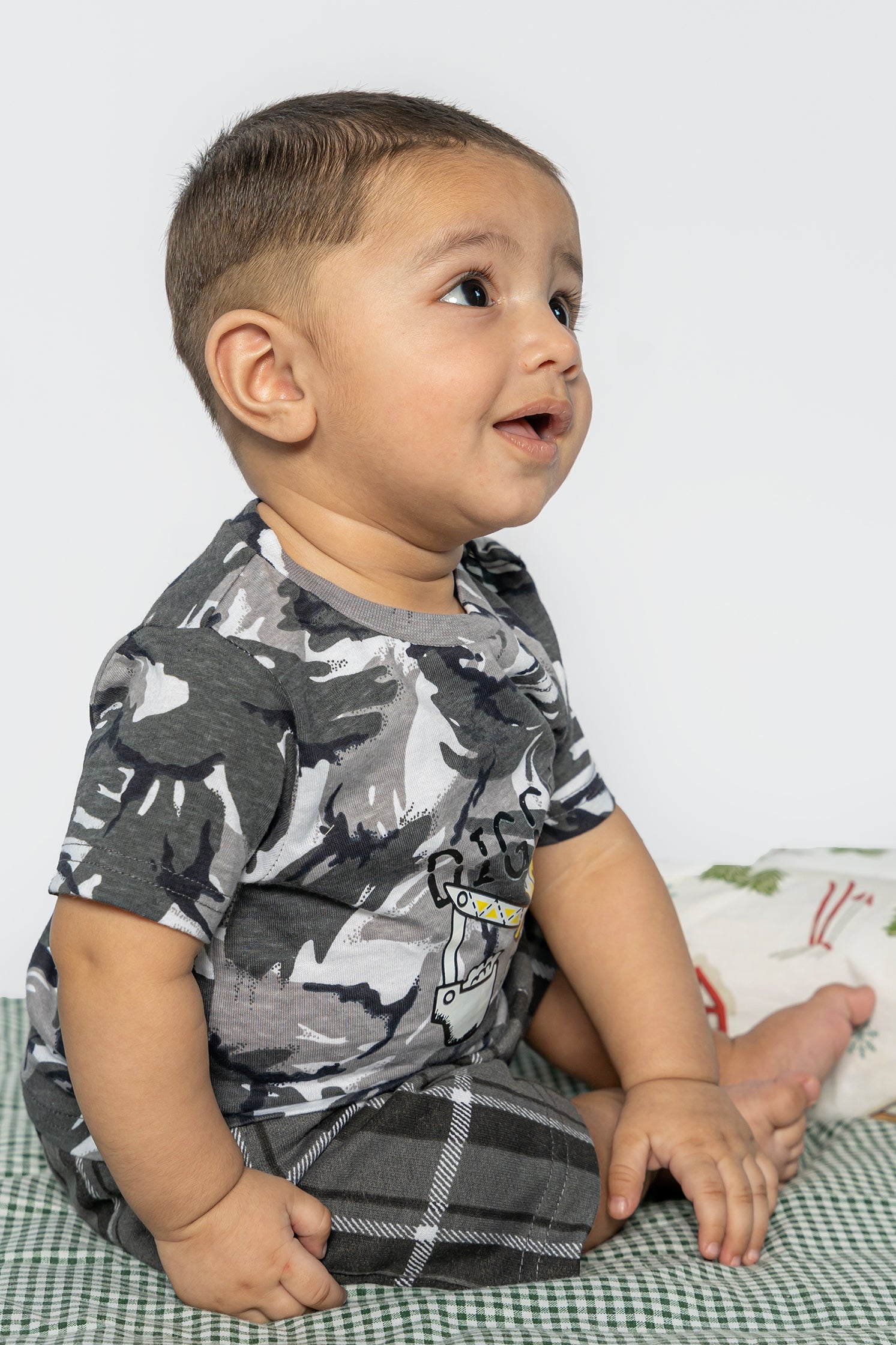 UNISEX BABY T-SHIRT CAMOUFLAGE FABRIC FRONT "CRANE" PRINTING
