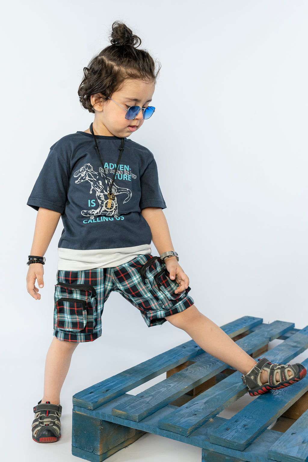 KID'S T-SHIRTS NAVY BLUE WITH "ADVENTURE" PRINTING