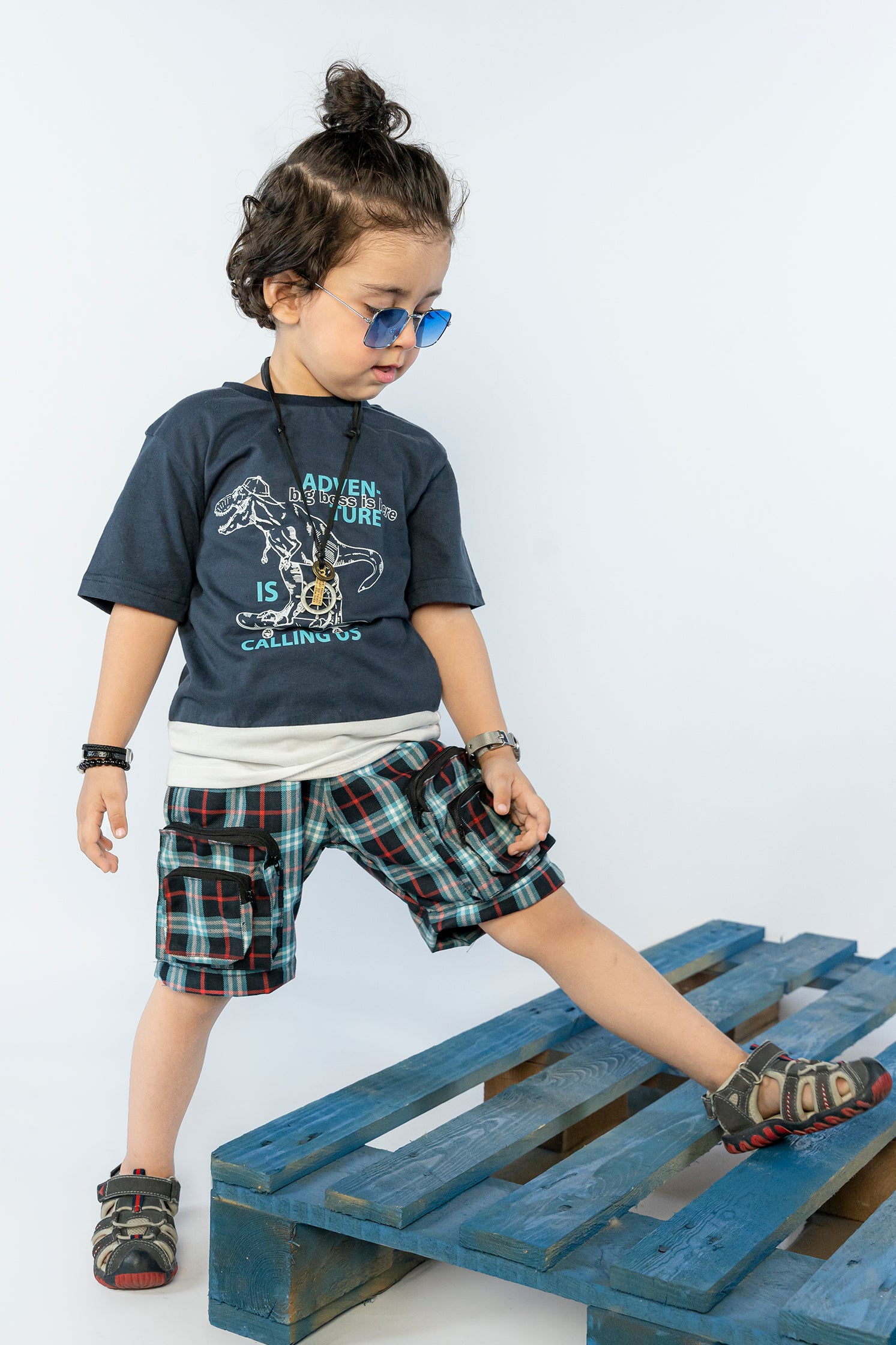 KID'S T-SHIRTS NAVY BLUE WITH "ADVENTURE" PRINTING