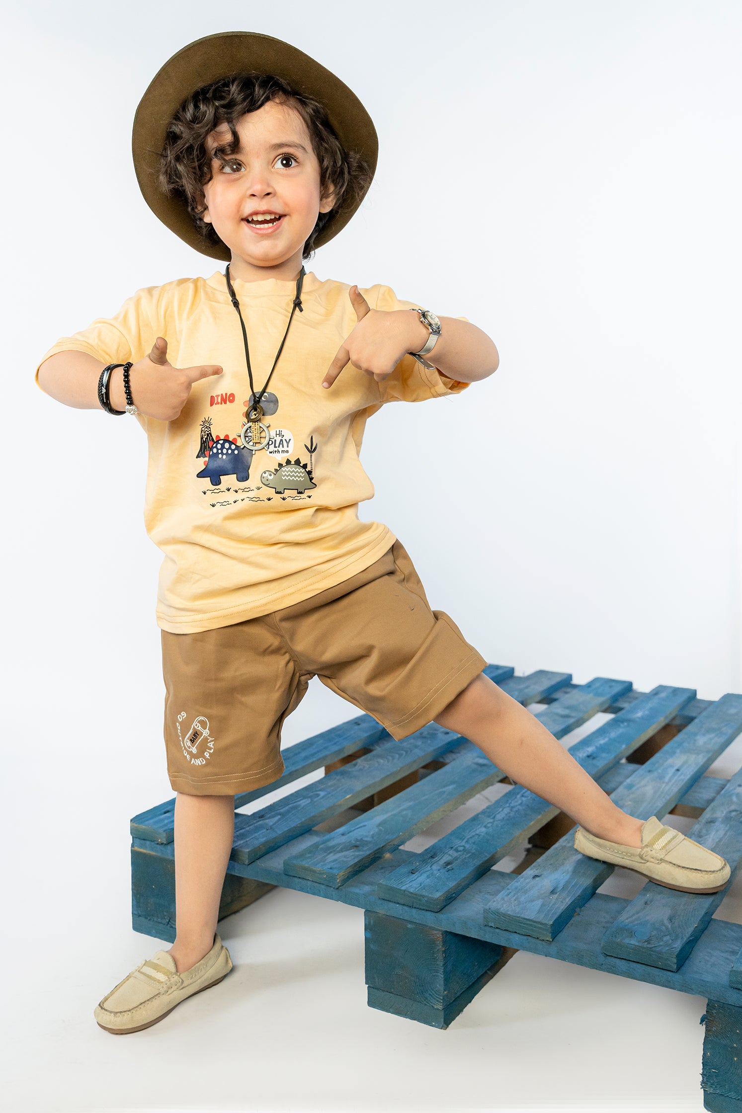 KID'S T-SHIRT CREAM WITH"DINO" PRINT