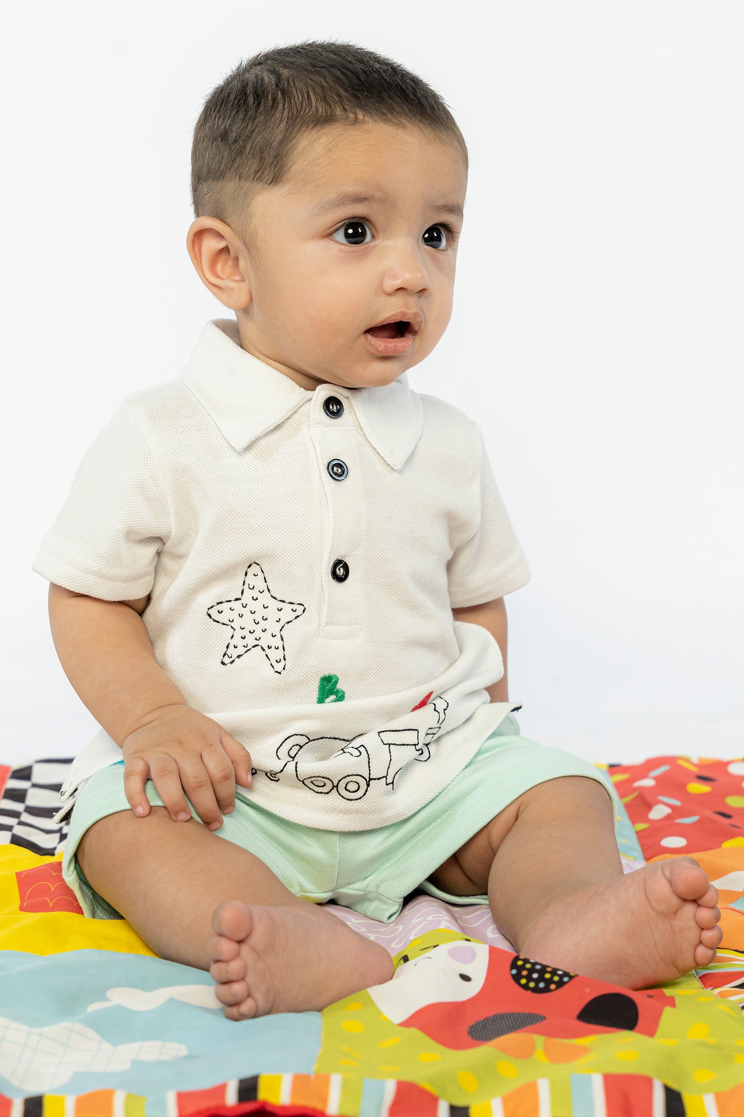 UNISEX BABY SHORT MINT FRONT EMBROIDERY