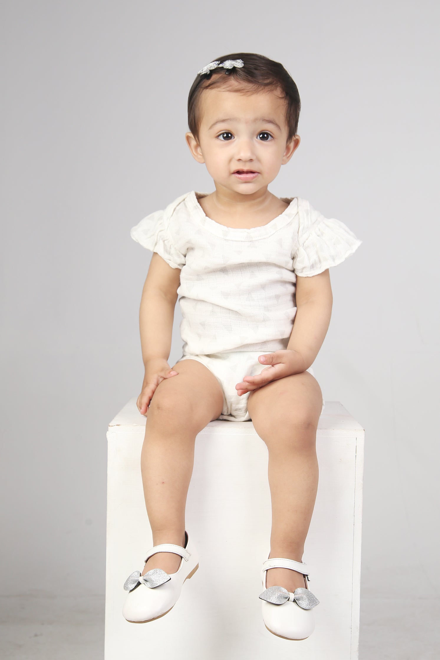 100% SOFT COTTON UNISEX ONESIE (PACK OF 3)