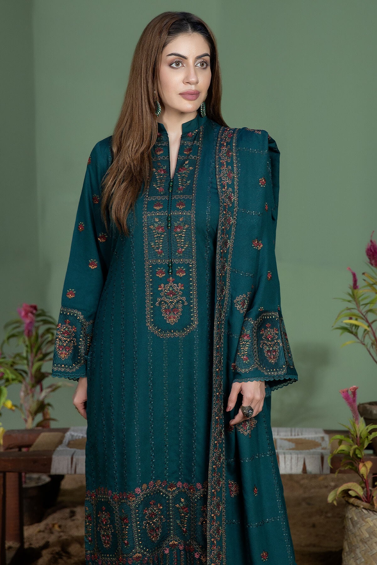 NOOR-E-FAJAR 3 PEICE UNSTICHED SUIT