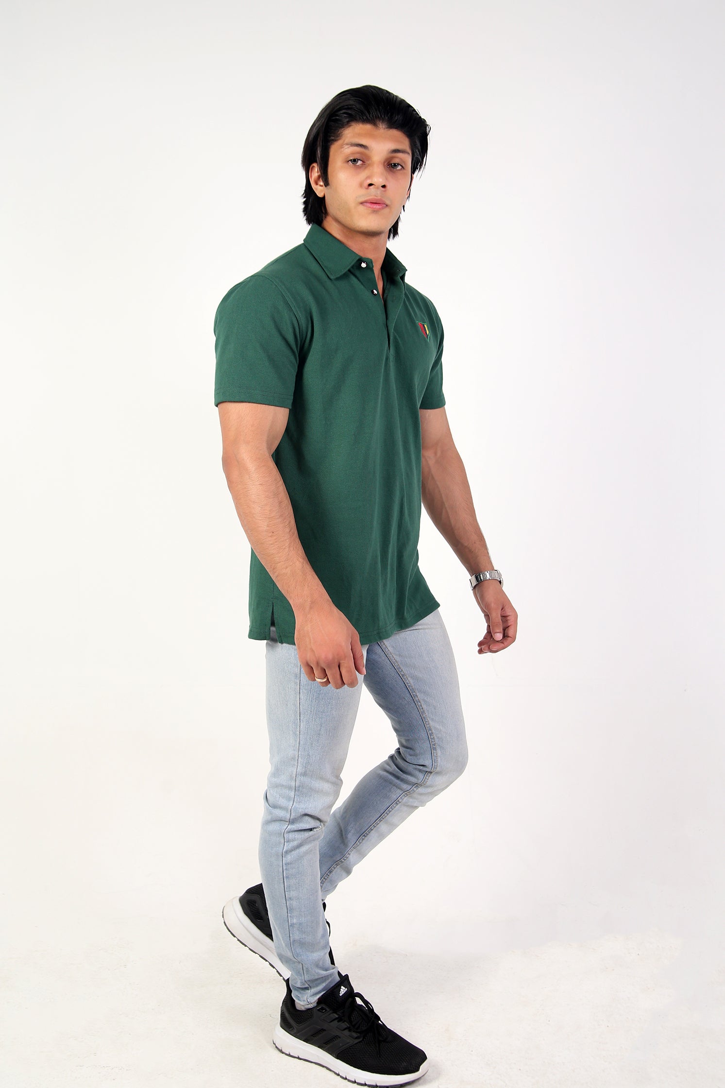 MEN POLO GREEN FRONT EMB