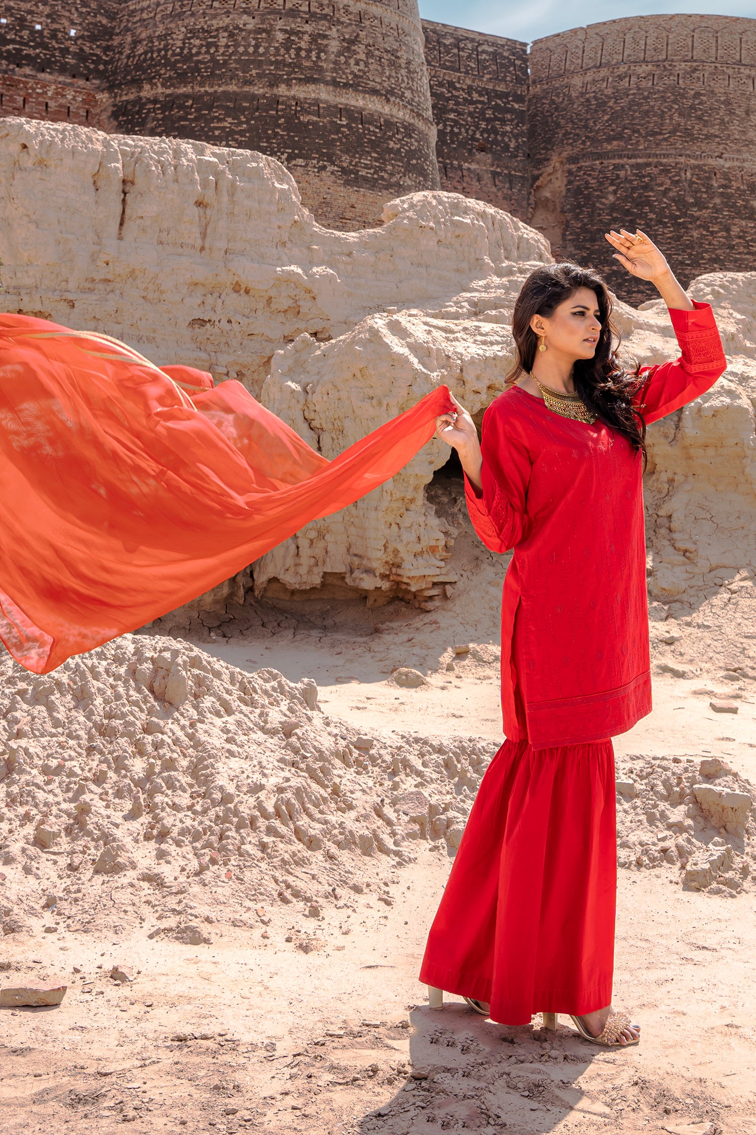 LADIES 3PC EMBROIDERY STITCHED SUIT WITH GRIP PLAIN DUPATTA