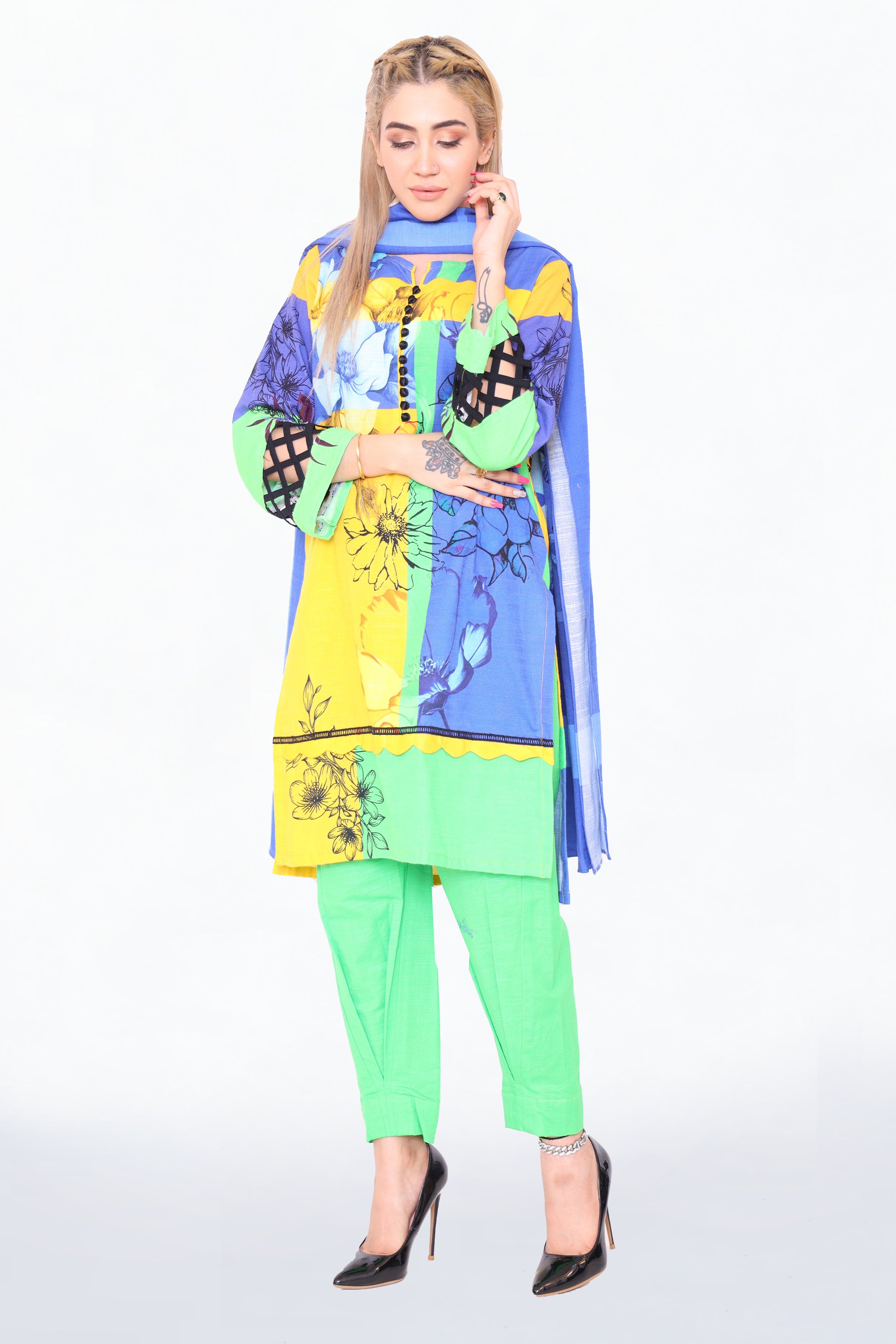 AZRA LADIES KHADDAR 3PCS SUIT