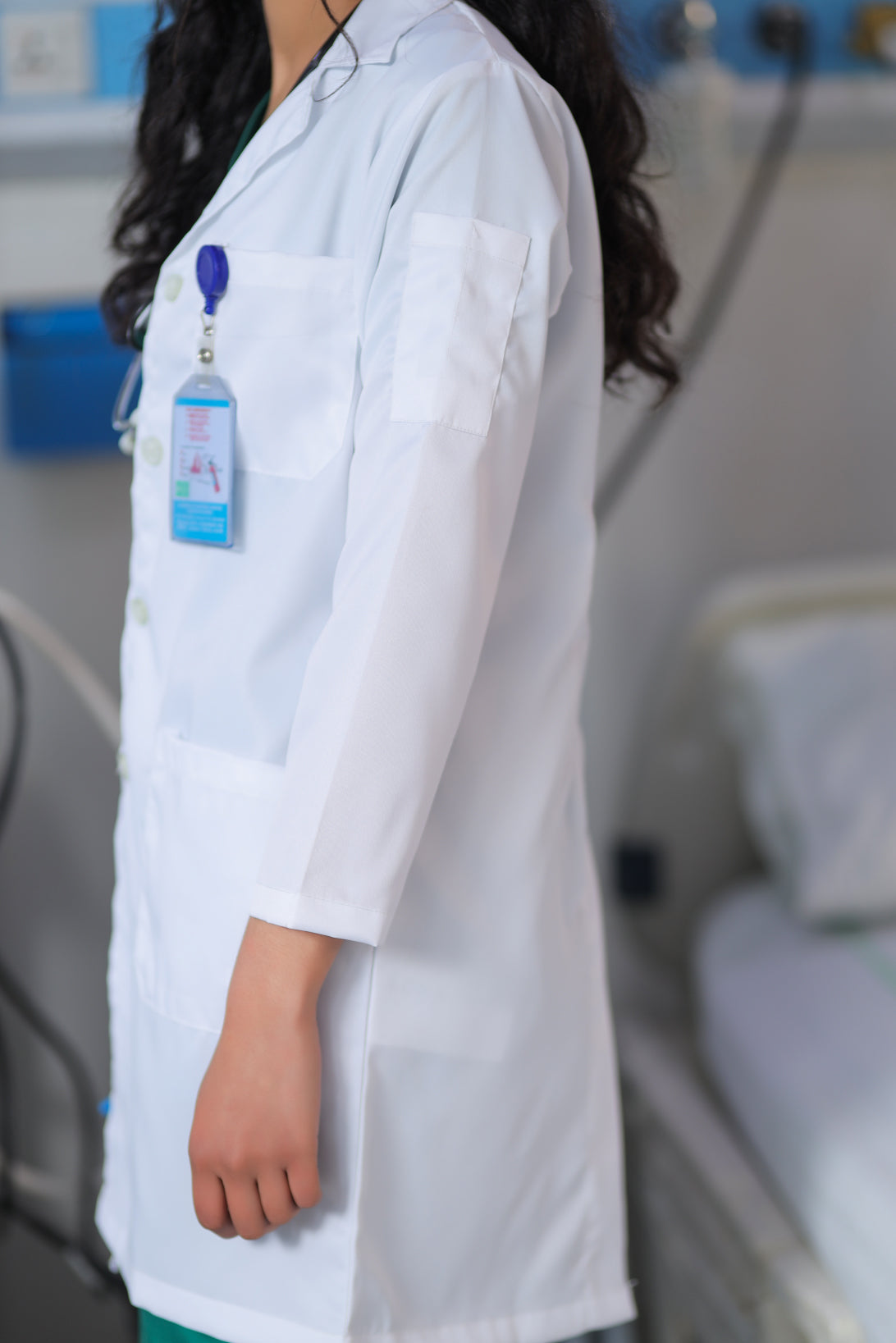 PROFESSIONAL FEMALE HOUSTON LAB COAT