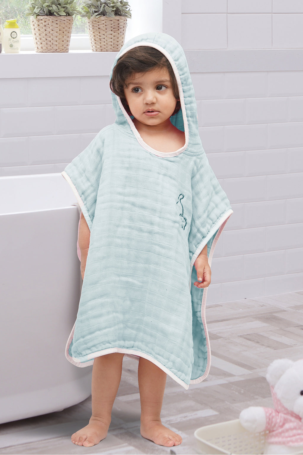 KID'S HOOD TOWEL FEROZI WITH EMB