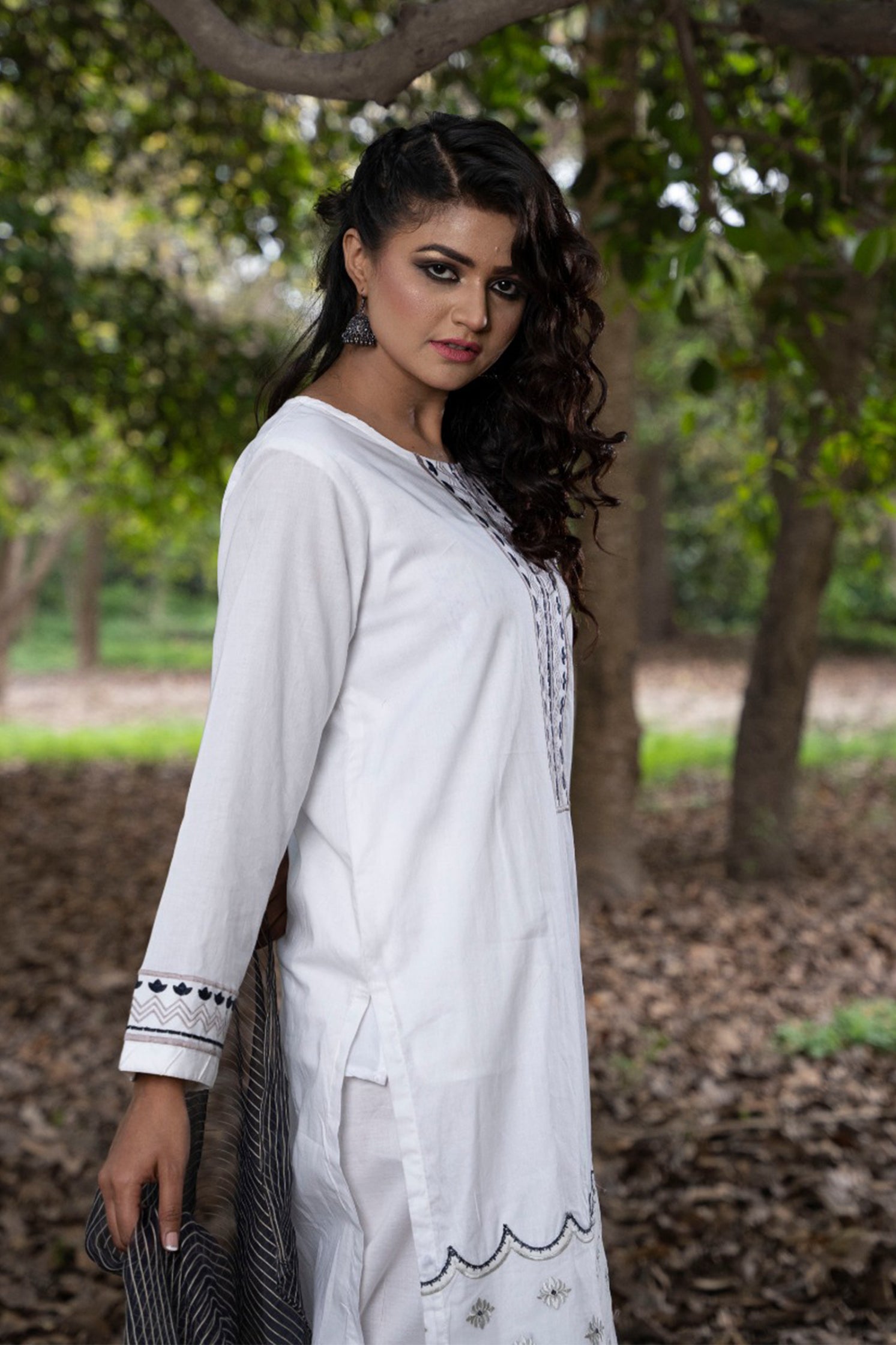 LADIES 3PC EMBROIDERY STITCHED SUIT WITH ORGANZA DUPATTA