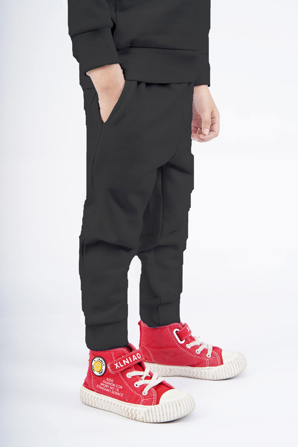 KIDS BLACK JOGGER SET