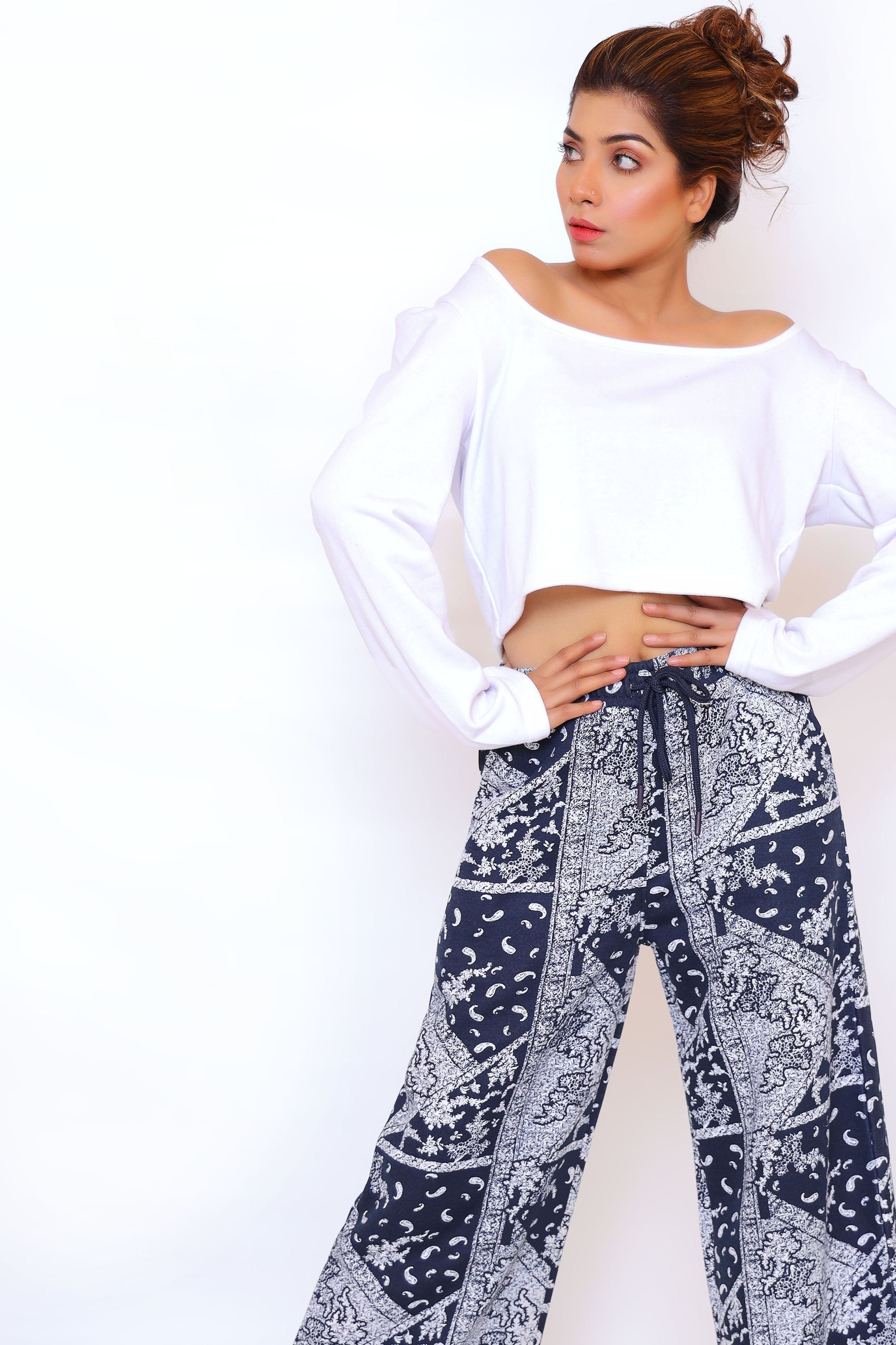 Basic crop top with fusion print wide leg trouser