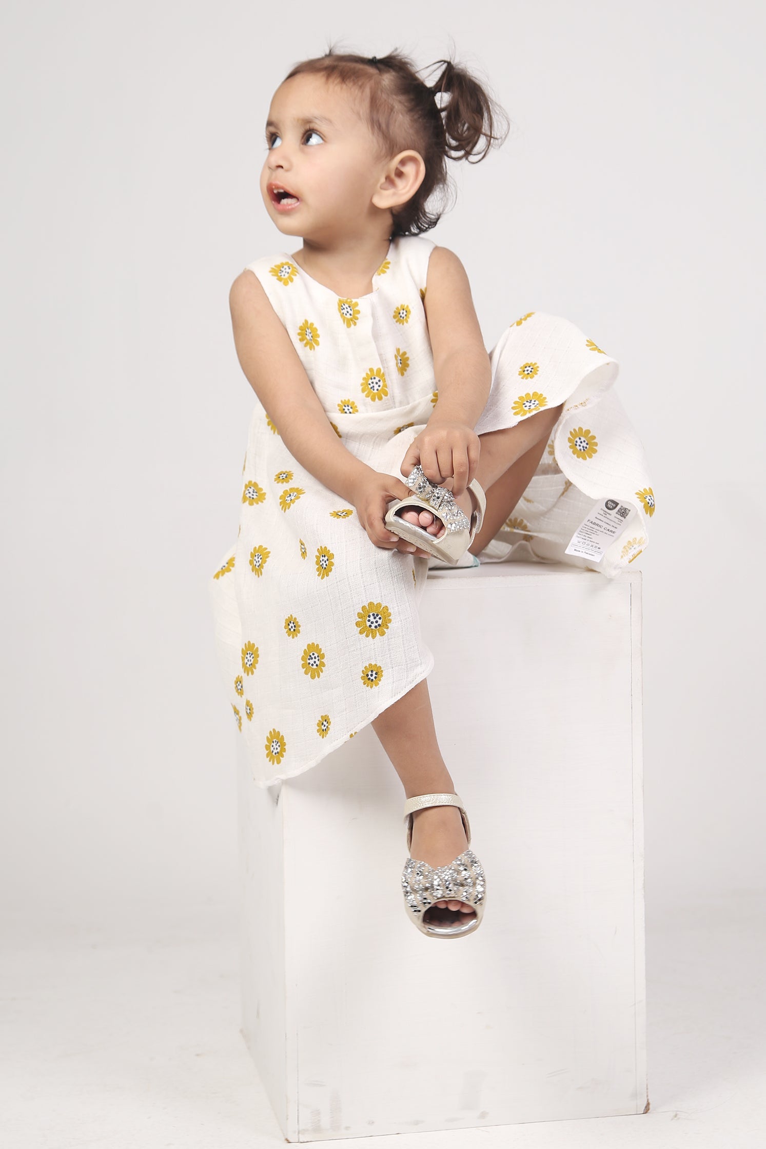 BABY GIRL MUSLIN FROCK
