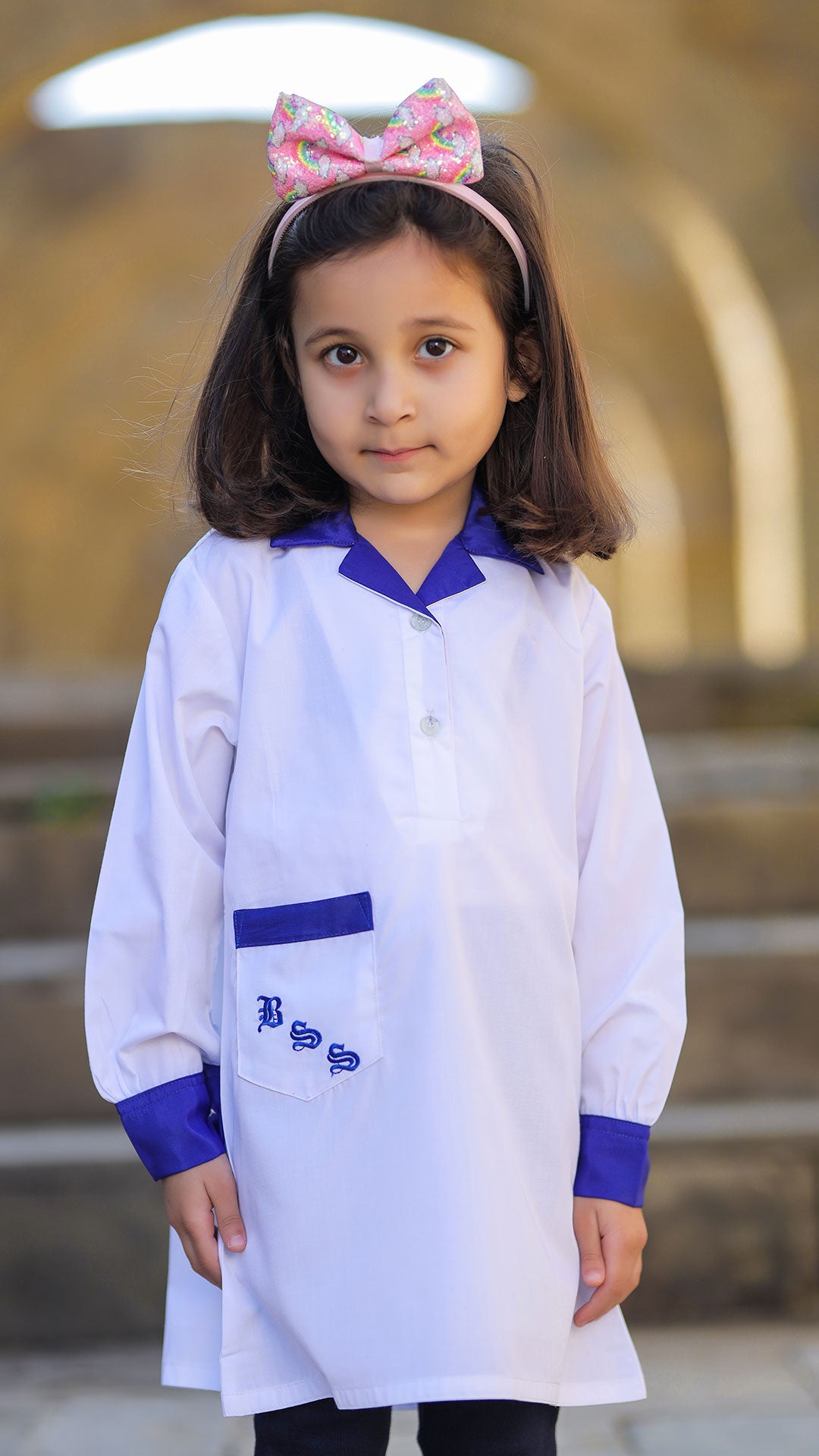 A Line White with R.Blue Collar BSS Logo For Girls F/S