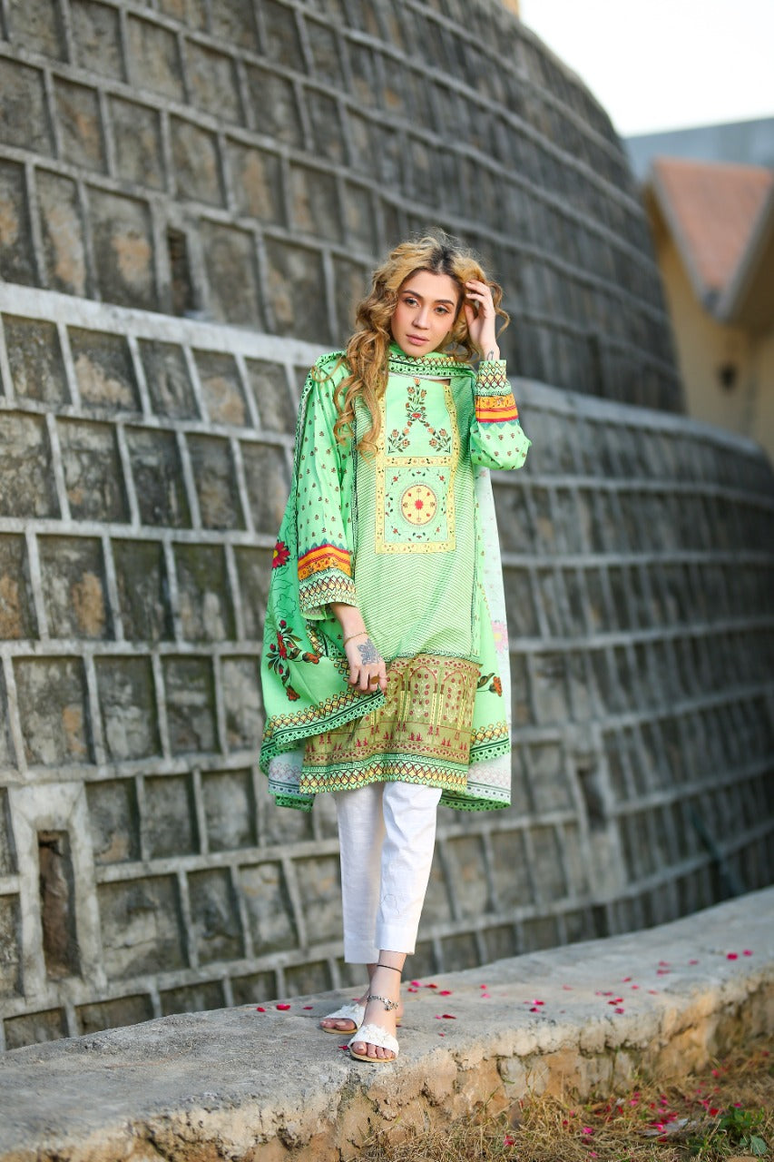 PARROT GREEN 3PC DIGITAL PRINT KHADDAR SUIT WITH WITE TROUSER