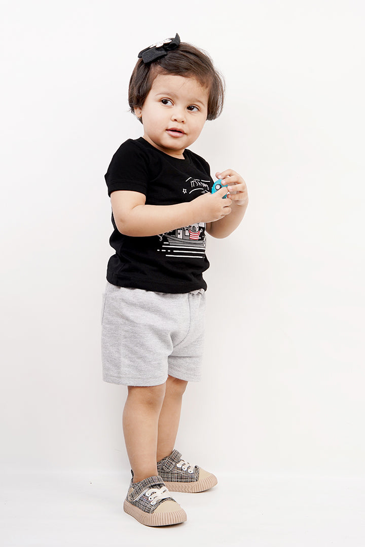 UNISEX BABY SHIRT SHORT SET/ NEWBORN BLACK & CLOUD DANCER COLOR TEE SET